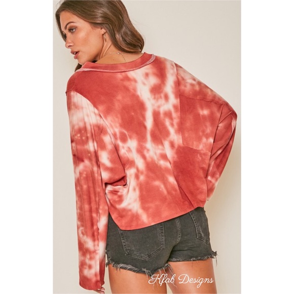 ❤️ LAST 1! V Neck Super Soft Tie Dye Batwing Top! - Picture 10 of 10